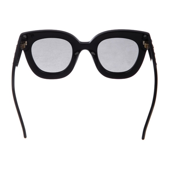gucci sunglasses star on side